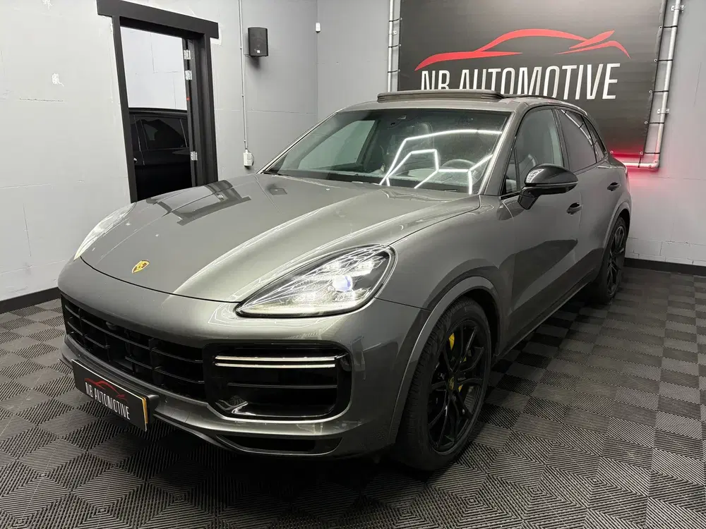Porsche Cayenne 4.0 Turbo 4M Pano Burmester Stoelk uit 2019