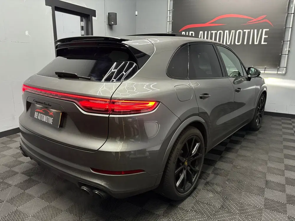 Porsche Cayenne 4.0 Turbo 4M Pano Burmester Stoelk uit 2019, foto 2