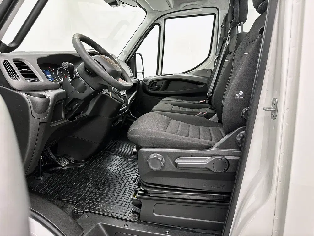 Iveco Daily 35S18H 3.0 Oprijwagen Led Adaptieve cruise uit 2024, foto 6