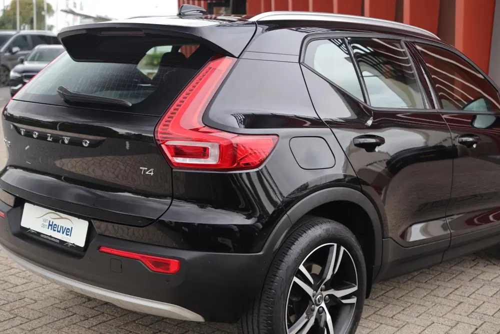 Volvo XC40 T4 Momentum uit 2019, foto 10