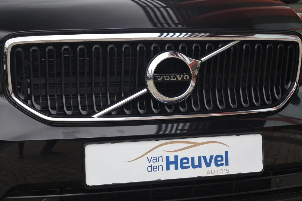 Volvo XC40 T4 Momentum uit 2019, foto 5