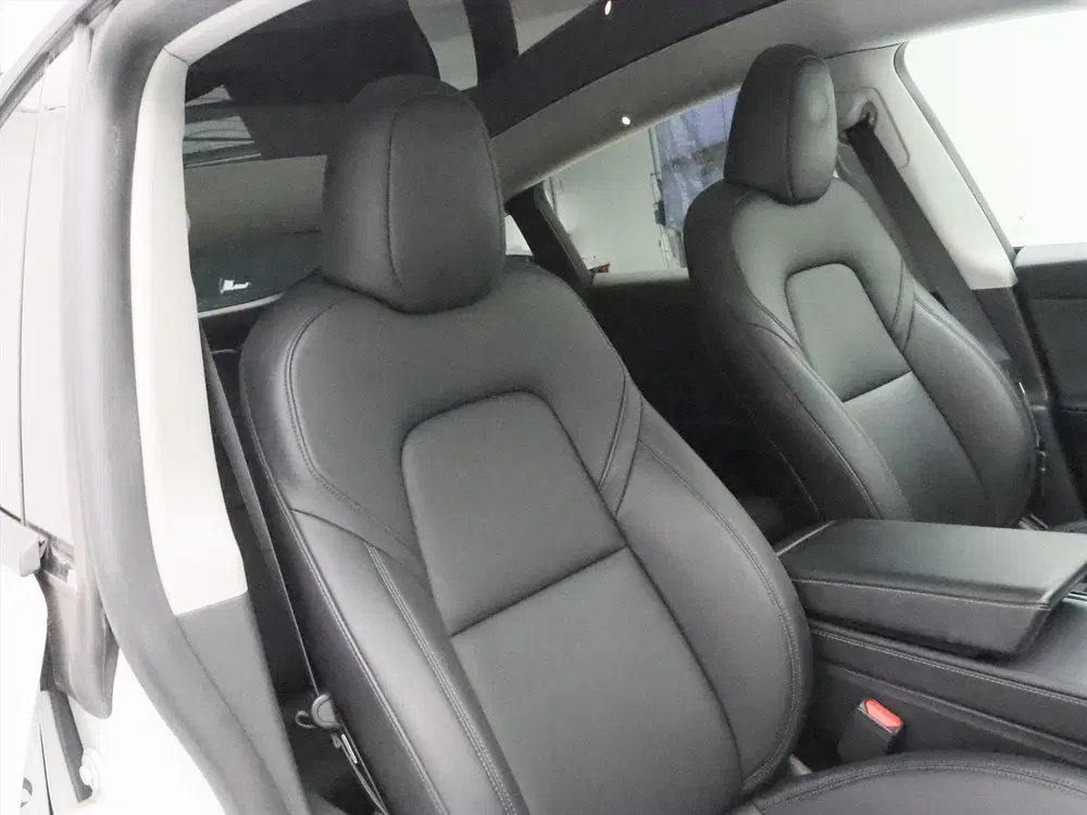 Tesla Model Y Long Range AWD 75kWh 351pk 92.8% SoH [ TRE uit 2023, foto 15