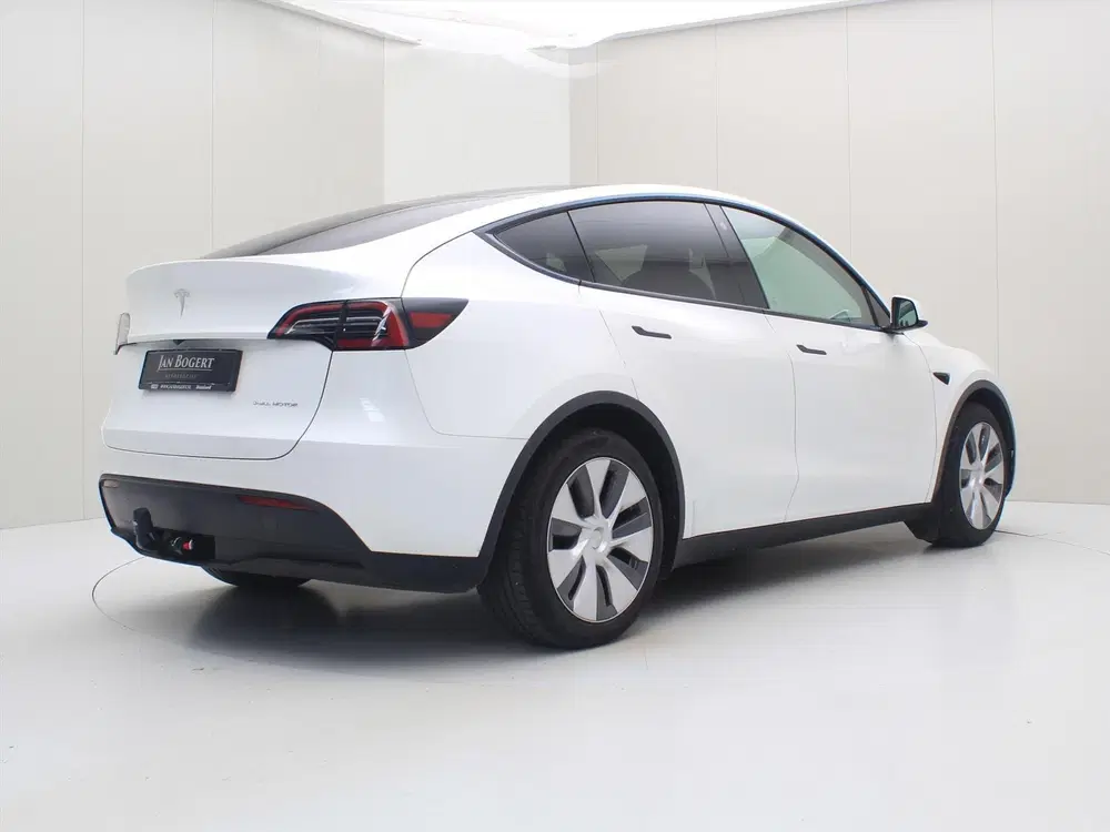 Tesla Model Y Long Range AWD 75kWh 351pk 92.8% SoH [ TRE uit 2023, foto 2