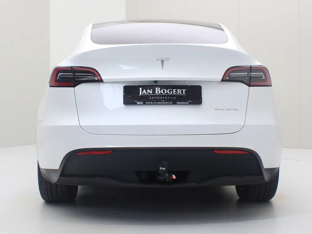 Tesla Model Y Long Range AWD 75kWh 351pk 92.8% SoH [ TRE uit 2023, foto 6