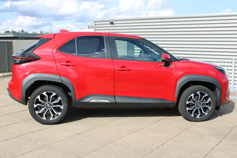 Toyota Yaris Cross 1.5 Hybrid First Edition Navigatie uit 2021, foto 9
