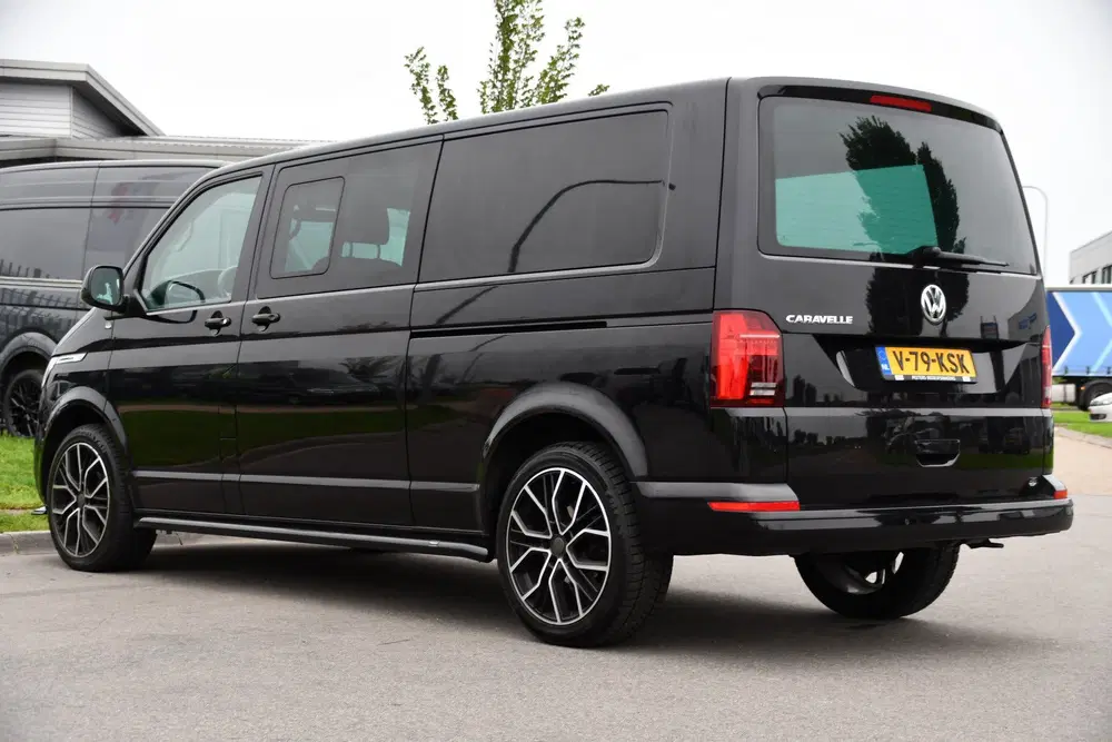 Volkswagen Transporter 2.0 TDI L2H1 32 DC Caravelle Virtual uit 2024, foto 3