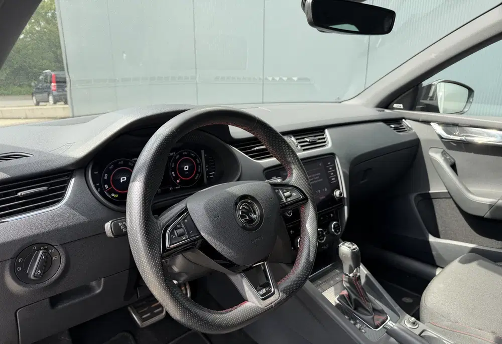 Skoda Octavia 2.0 TSI RS 245PK Aut. Canton LED Sfeer uit 2019, foto 3