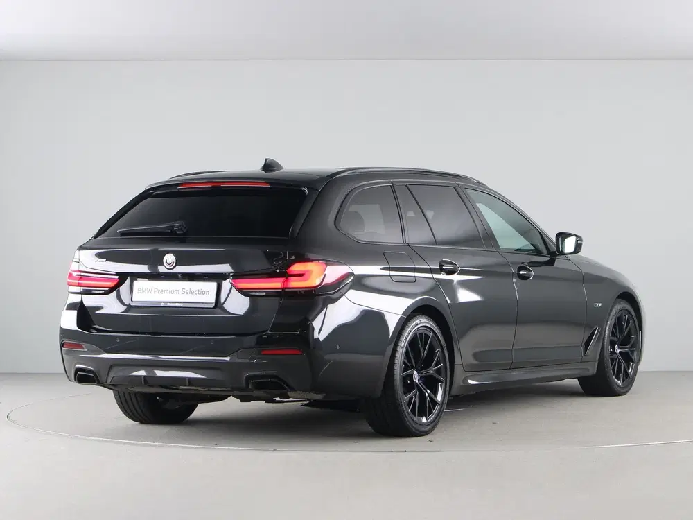 BMW 5-serie 530e Touring xDrive M-Sport Pro (bj 2023) uit 2023, foto 9
