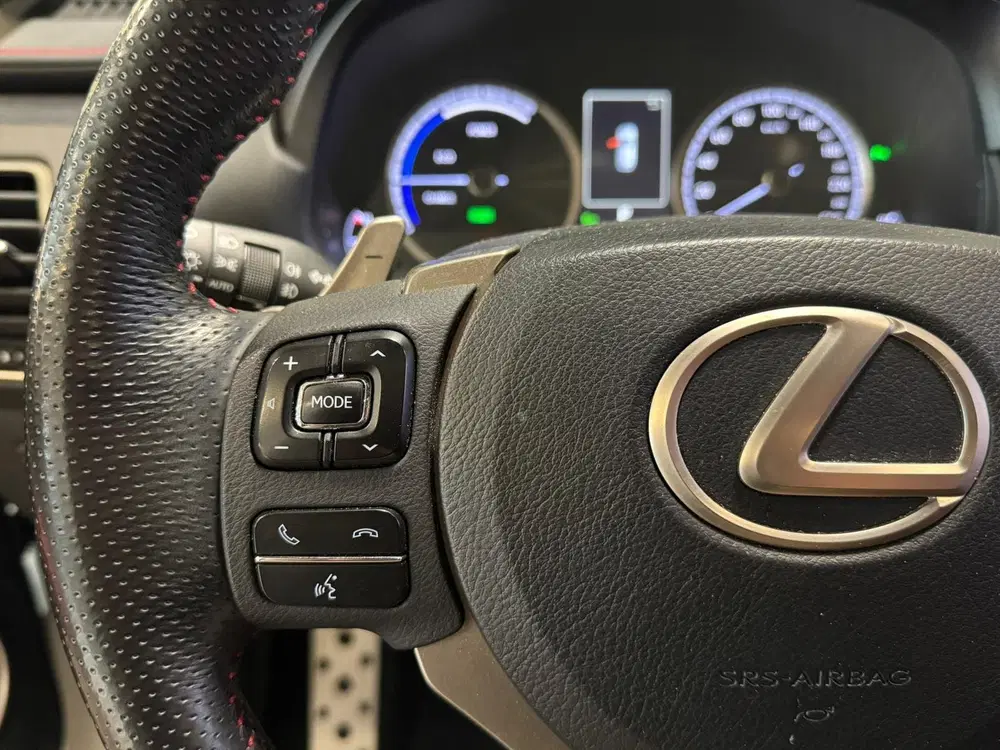 Lexus NX 300h AWD F-SPORT Line uit 2020, foto 10
