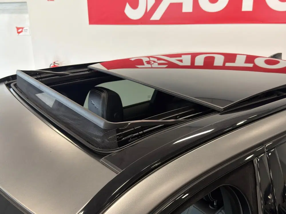 Jaguar F-Pace 2.0 P400e PHEV uit 2021, foto 10