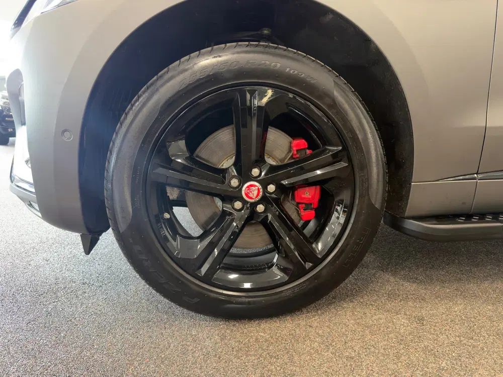 Jaguar F-Pace 2.0 P400e PHEV uit 2021, foto 9