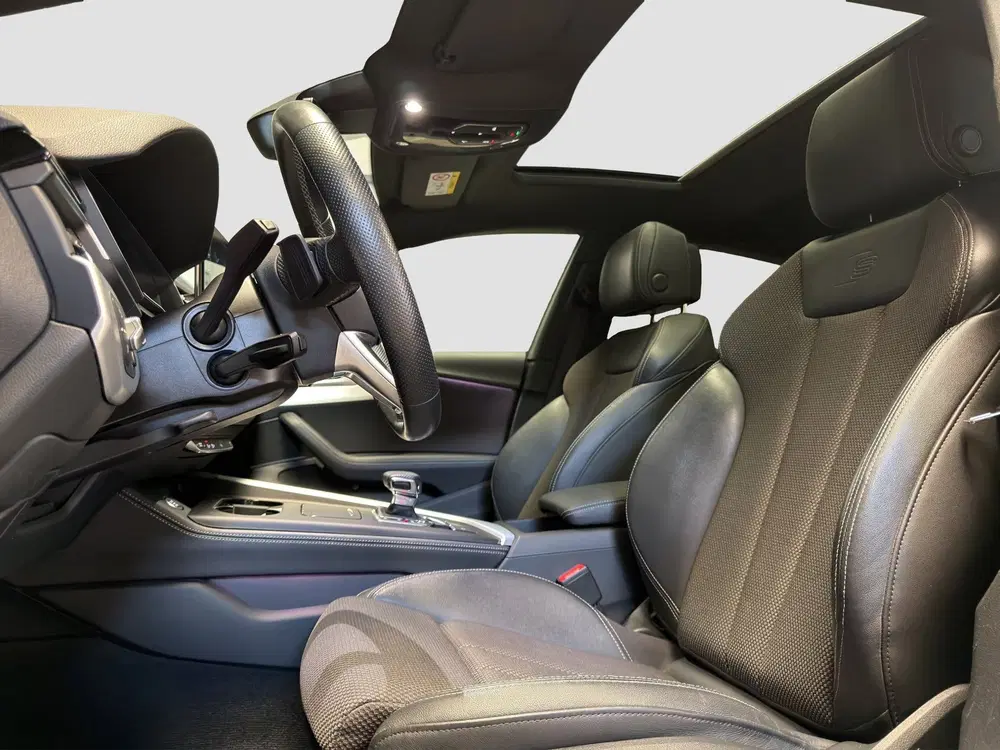Audi A5 40 TFSI quattro S edition uit 2021, foto 4