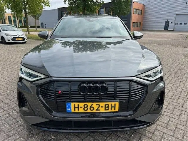 Audi e-tron e-tron 50 q L Ed Bl S-LINE PANO CARPLAY NA uit 2020, foto 2