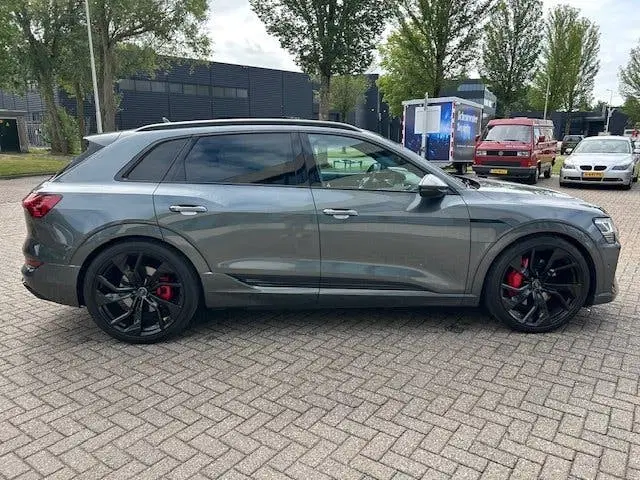 Audi e-tron e-tron 50 q L Ed Bl S-LINE PANO CARPLAY NA uit 2020, foto 9