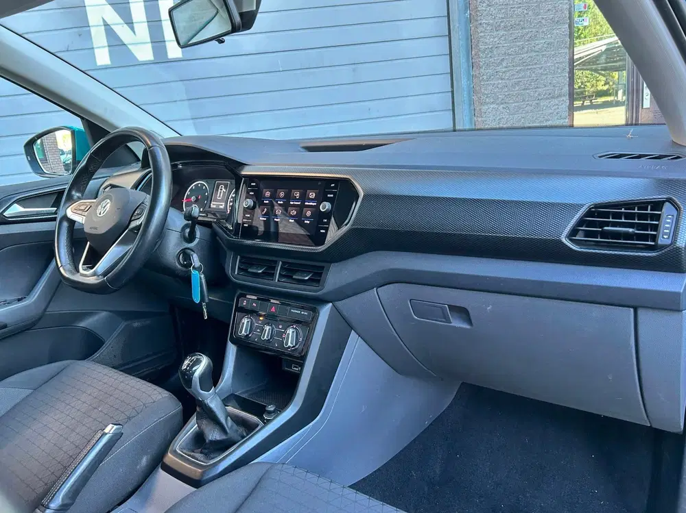Volkswagen T-Cross 1.0 TSI Life 116PK R-Line uit 2019, foto 11