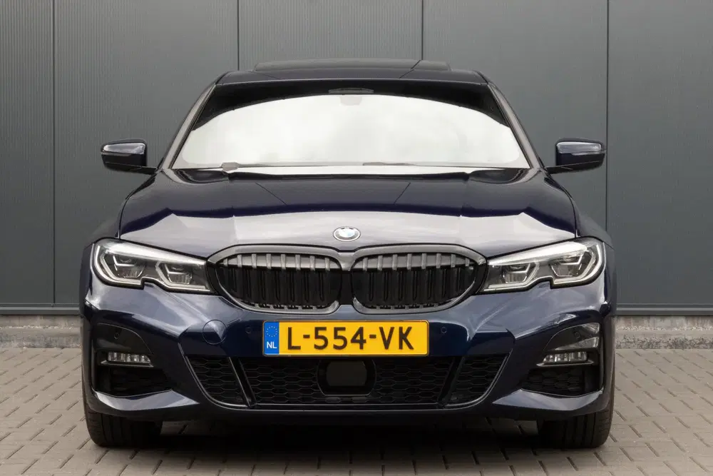 BMW 3-serie 330e High Executive uit 2021, foto 6