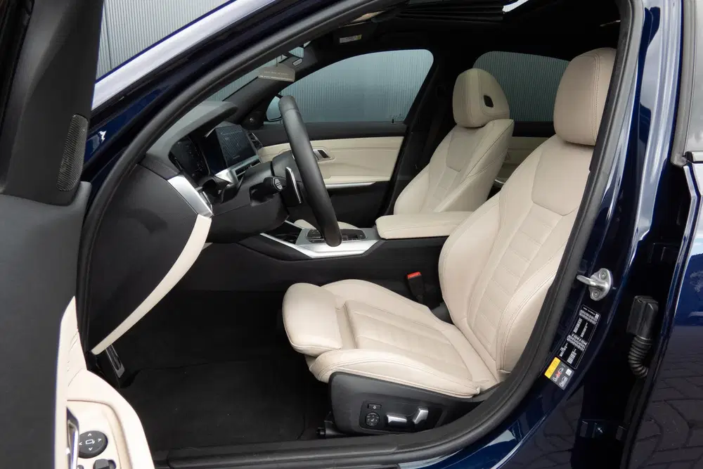 BMW 3-serie 330e High Executive uit 2021, foto 9