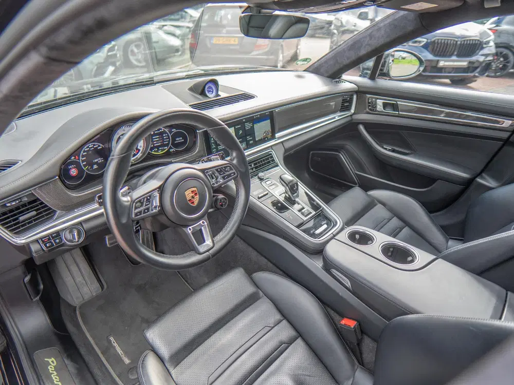 Porsche Panamera Sport Turismo 4.0 Turbo S E-Hybrid uit 2019, foto 13