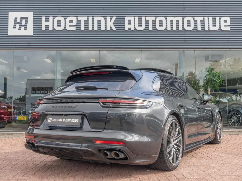 Porsche Panamera Sport Turismo 4.0 Turbo S E-Hybrid uit 2019, foto 2