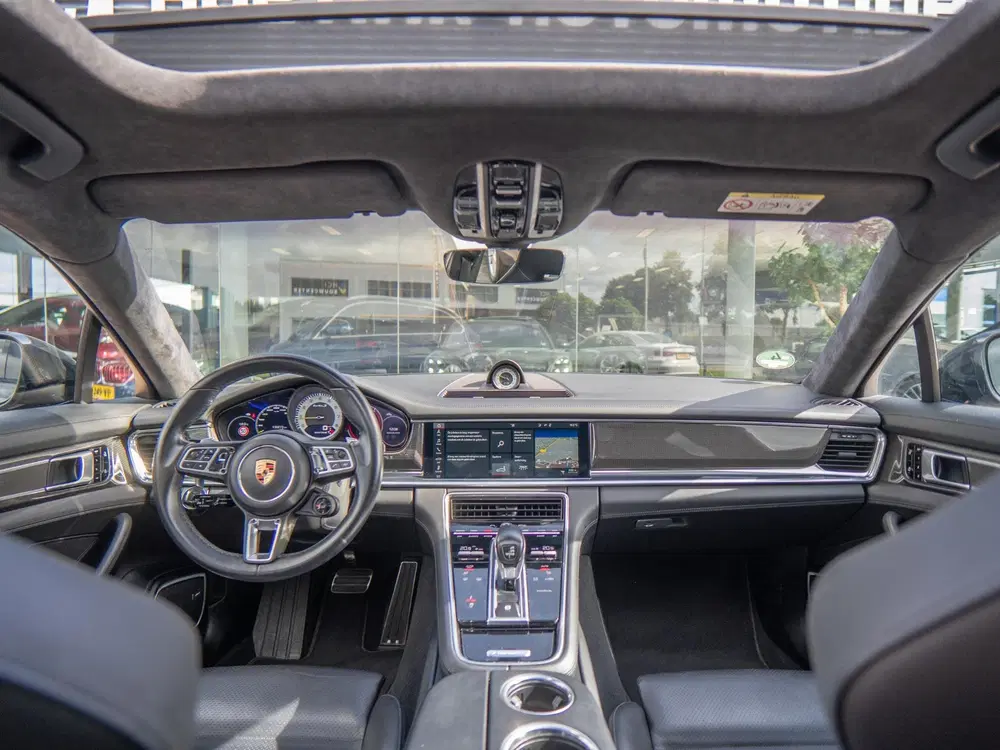 Porsche Panamera Sport Turismo 4.0 Turbo S E-Hybrid uit 2019, foto 4