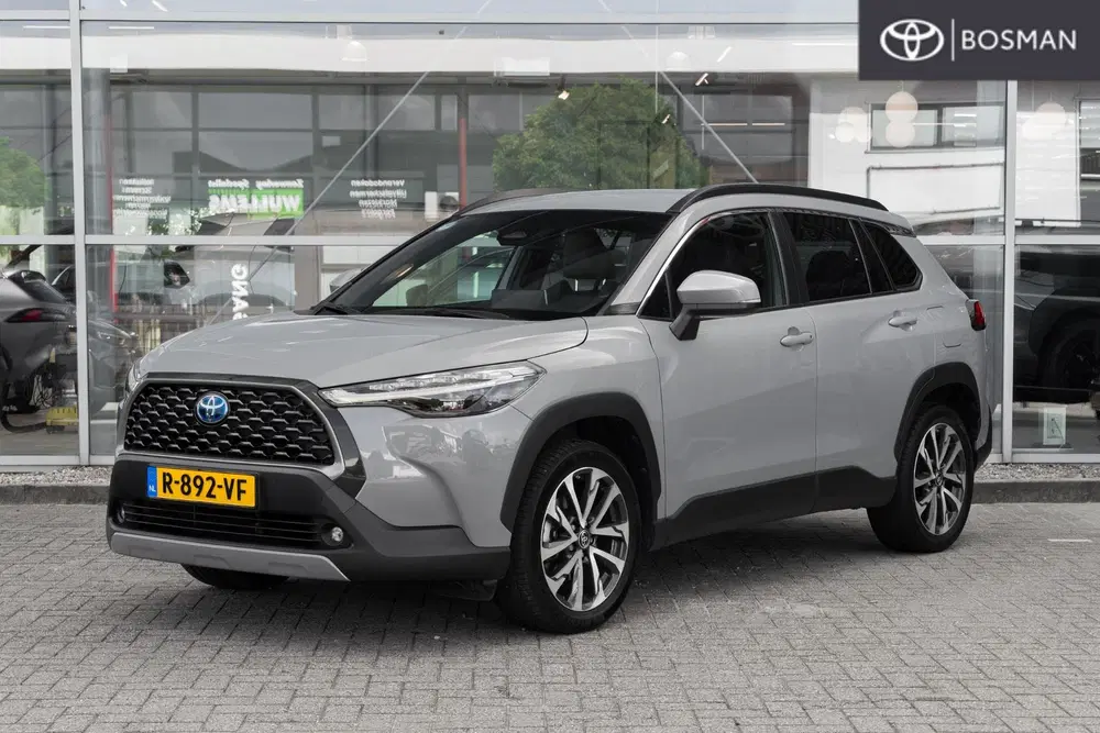 Toyota Corolla Cross 2.0 High Power Hybrid First Edition uit 2022