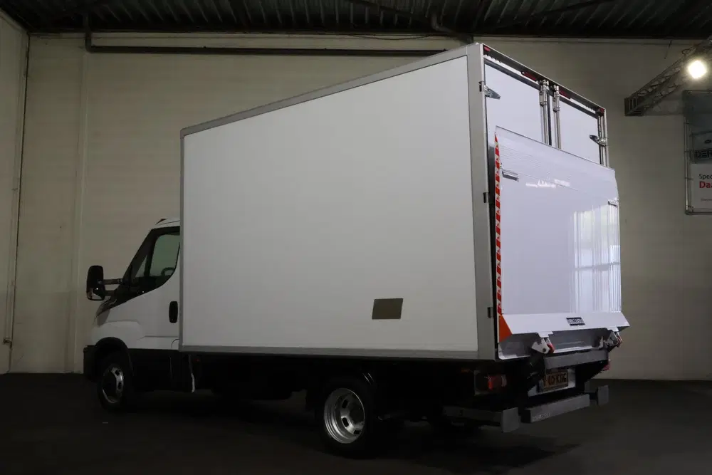Iveco Daily Automaat Koelwagen Bakwagen met Laadklep uit 2024, foto 7
