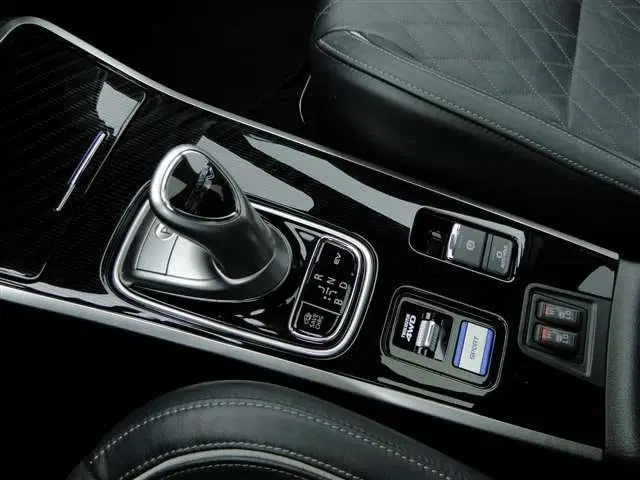 Mitsubishi Outlander 2.4 Phev Instyle uit 2021, foto 8