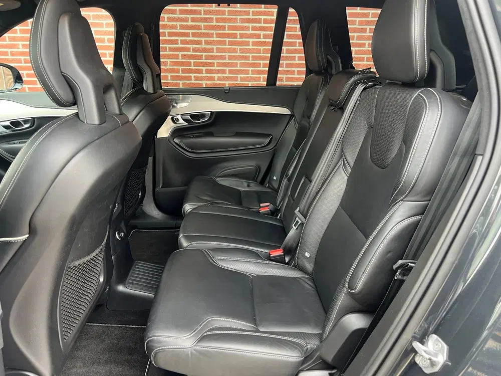 Volvo XC90 2.0 T8 Twin Engine AWD R-Design uit 2020, foto 11