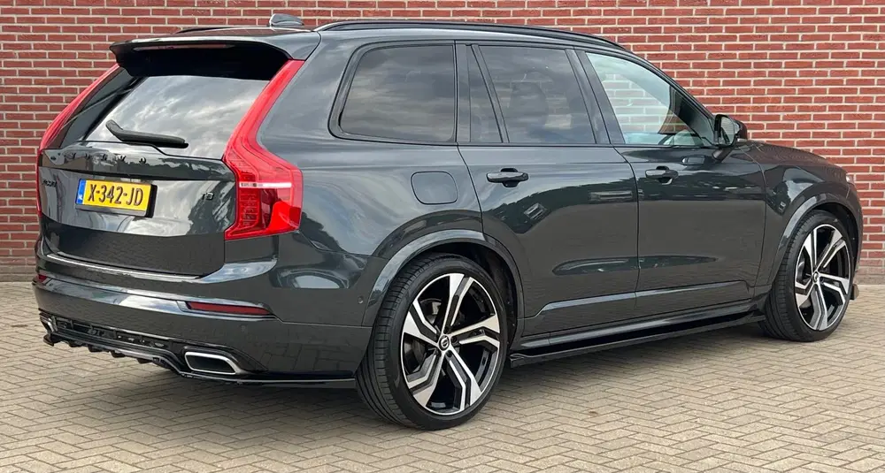 Volvo XC90 2.0 T8 Twin Engine AWD R-Design uit 2020, foto 3