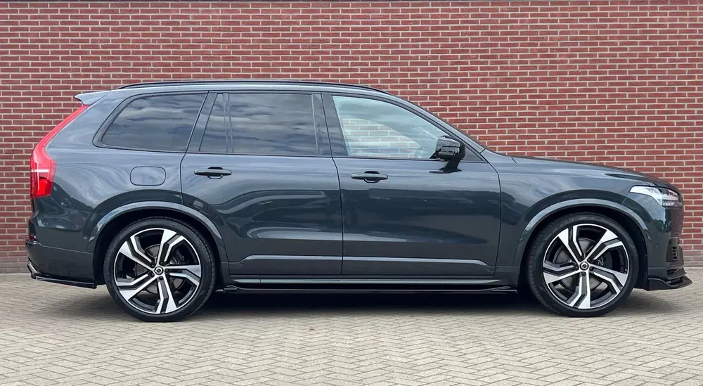 Volvo XC90 2.0 T8 Twin Engine AWD R-Design uit 2020, foto 4
