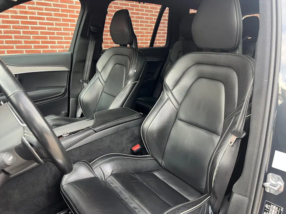 Volvo XC90 2.0 T8 Twin Engine AWD R-Design uit 2020, foto 9