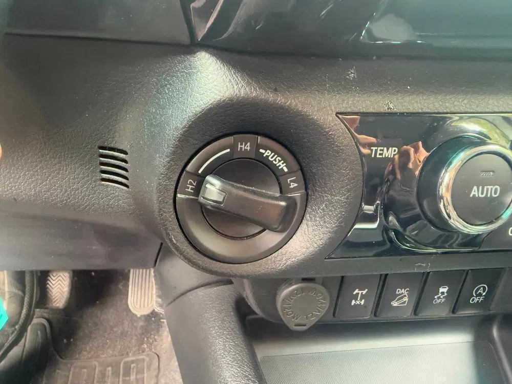 Toyota Hilux Toyota HiLux uit 2021, foto 15