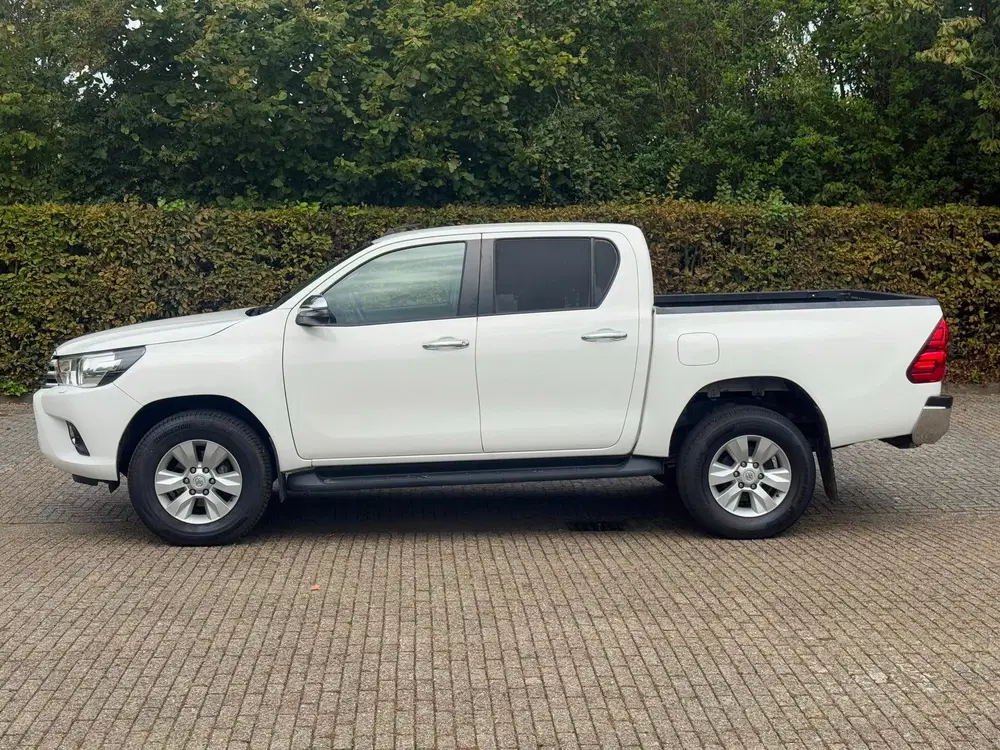 Toyota Hilux Toyota HiLux uit 2021, foto 2