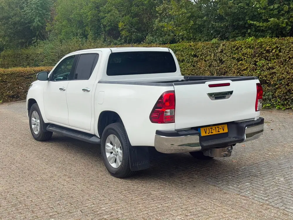 Toyota Hilux Toyota HiLux uit 2021, foto 3