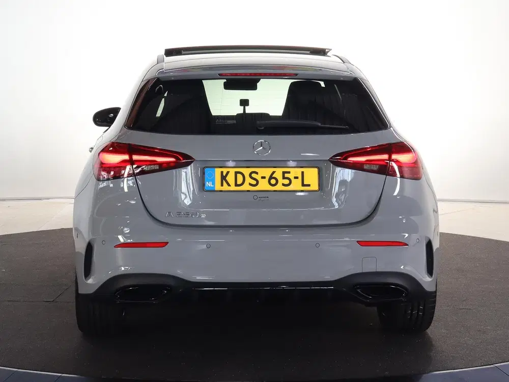 Mercedes-Benz A-Klasse 250e Business Solution AMG uit 2026, foto 4