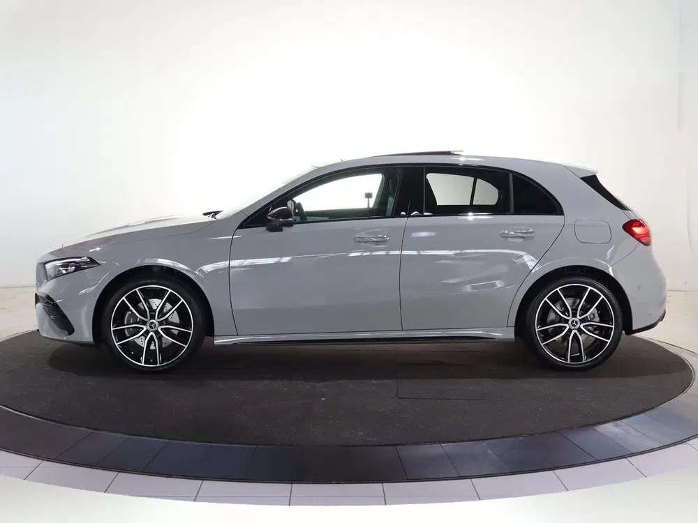 Mercedes-Benz A-Klasse 250e Business Solution AMG uit 2026, foto 5