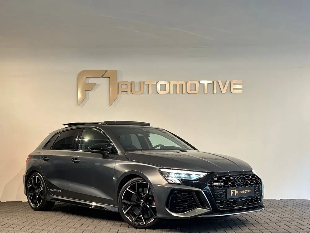 Audi RS3 2.5 TFSI quattro Pano uit 2022, foto 3