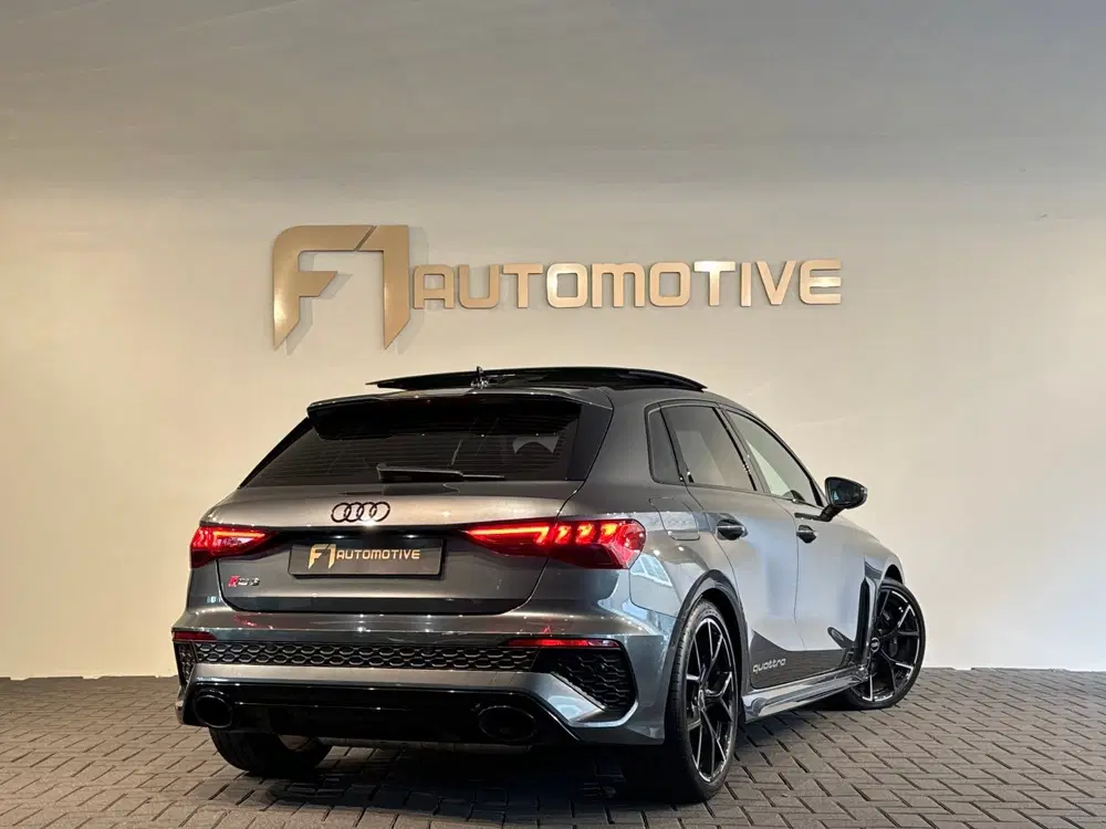 Audi RS3 2.5 TFSI quattro Pano uit 2022, foto 4