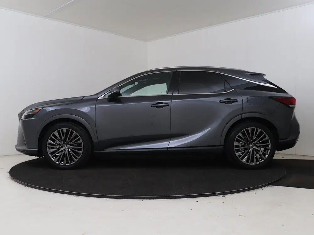 Lexus RX 450h+ Plug-in Hybrid President Line uit 2023, foto 3