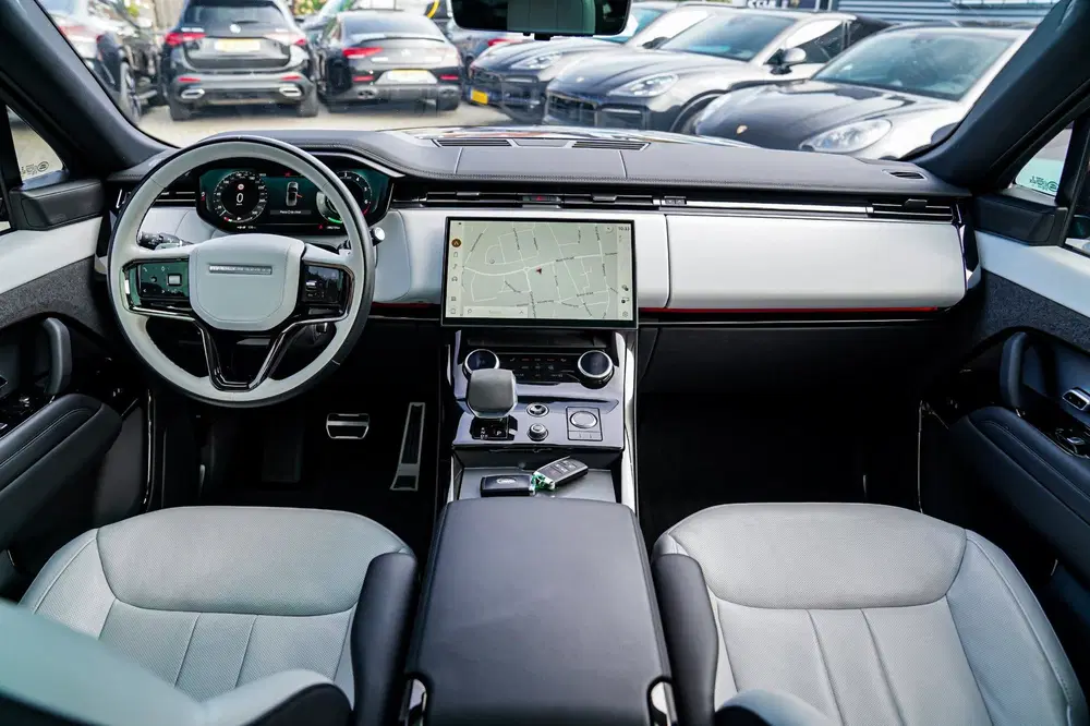 Land Rover Range Rover Sport 3.0 P440e Dynamic HSE uit 2022, foto 3