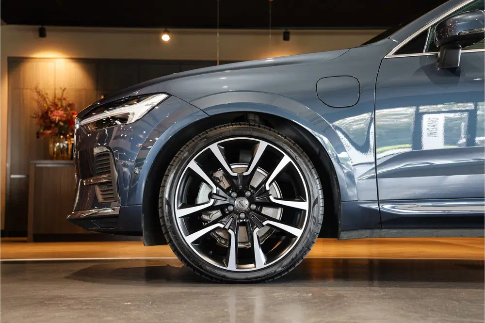 Volvo XC60 2.0 T6 Plug-in hybrid AWD Ultimate Bright uit 2023, foto 12