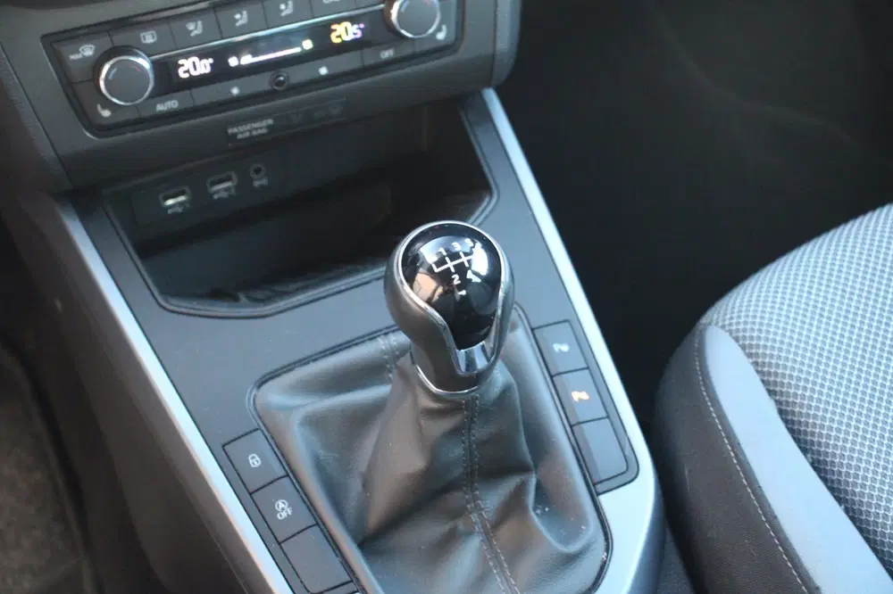 SEAT Arona 1.0 TSI Xcellence uit 2020, foto 15