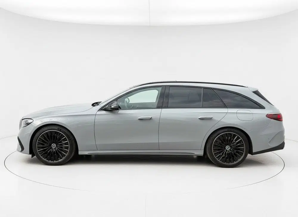 Mercedes-Benz E-Klasse 300 e AMG Line uit 2025, foto 12