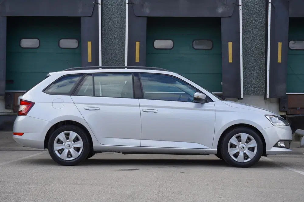 Skoda Fabia 1.0 TSI 95pk Ambition uit 2022, foto 3