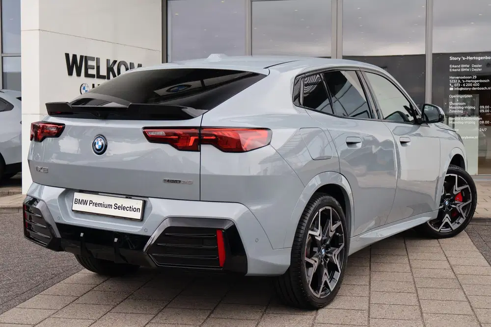 BMW iX2 eDrive20 M Sport uit 2025, foto 11