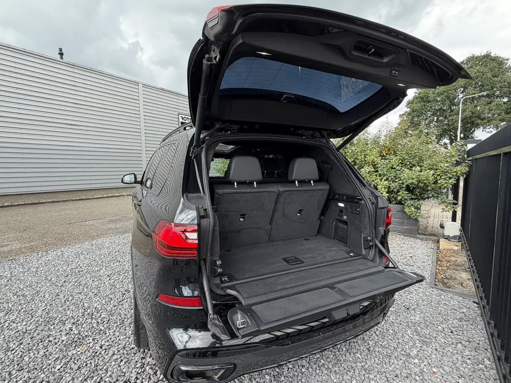 BMW X7 xDrive40i M-Pakket 7 Pers Panodak uit 2020, foto 7