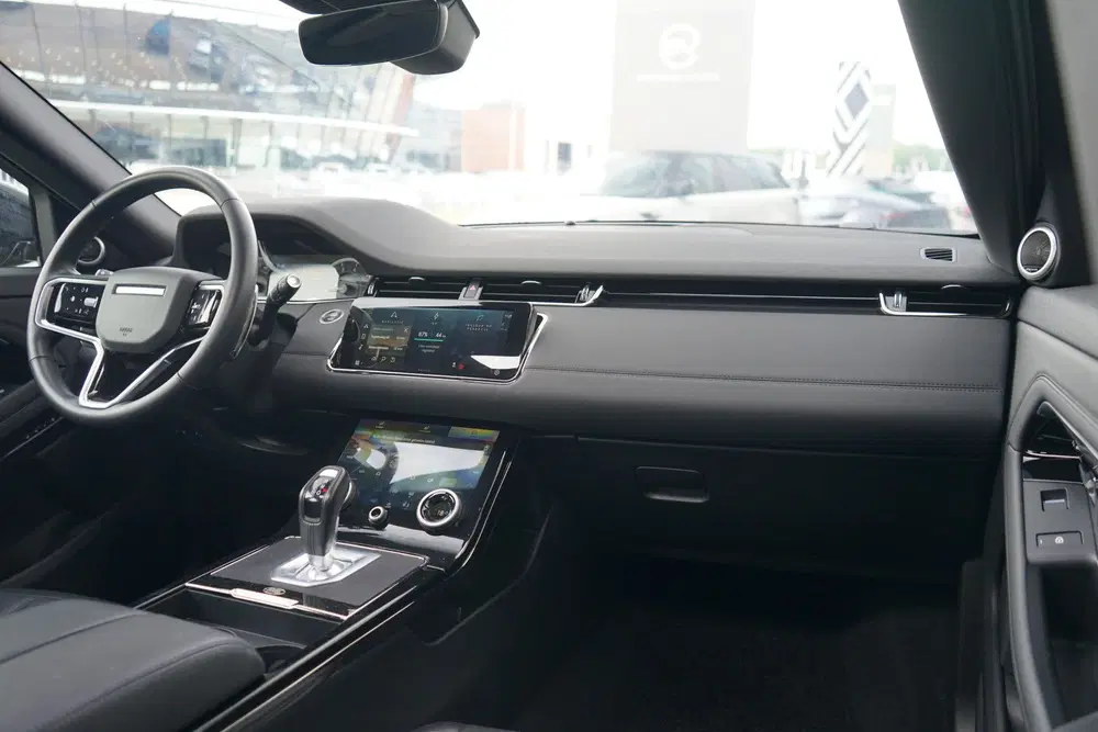 Land Rover Range Rover Evoque P300e AWD R-Dynamic SE uit 2023, foto 3