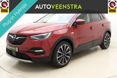 Opel Grandland 1.6 Turbo Hybrid4 uit 2020