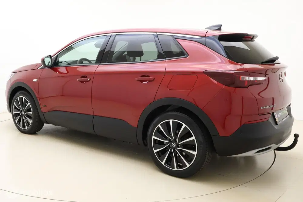 Opel Grandland 1.6 Turbo Hybrid4 uit 2020, foto 4