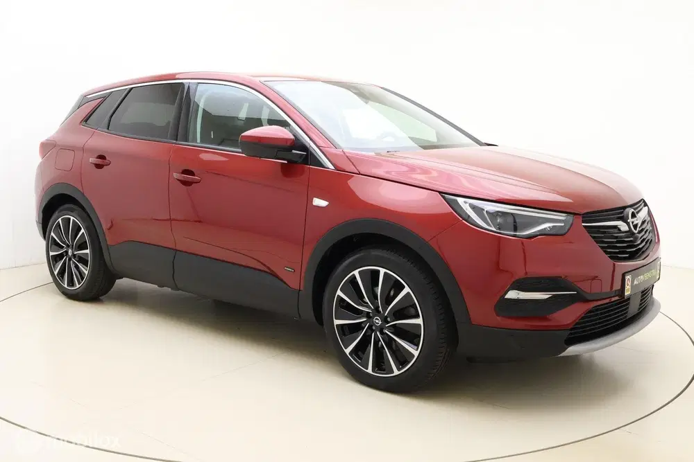 Opel Grandland 1.6 Turbo Hybrid4 uit 2020, foto 8